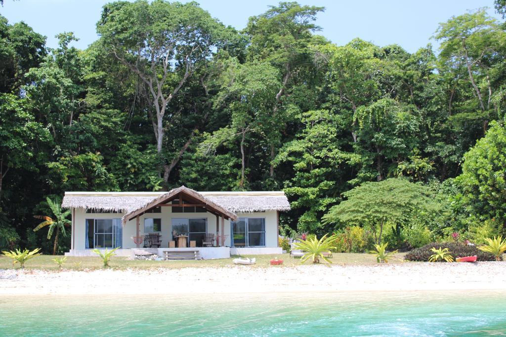 Malvanua Island Beach House Villa Luganville Exterior photo